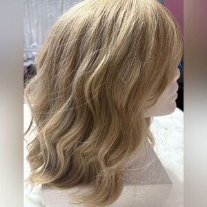 Blonde Wavy Hair Wig